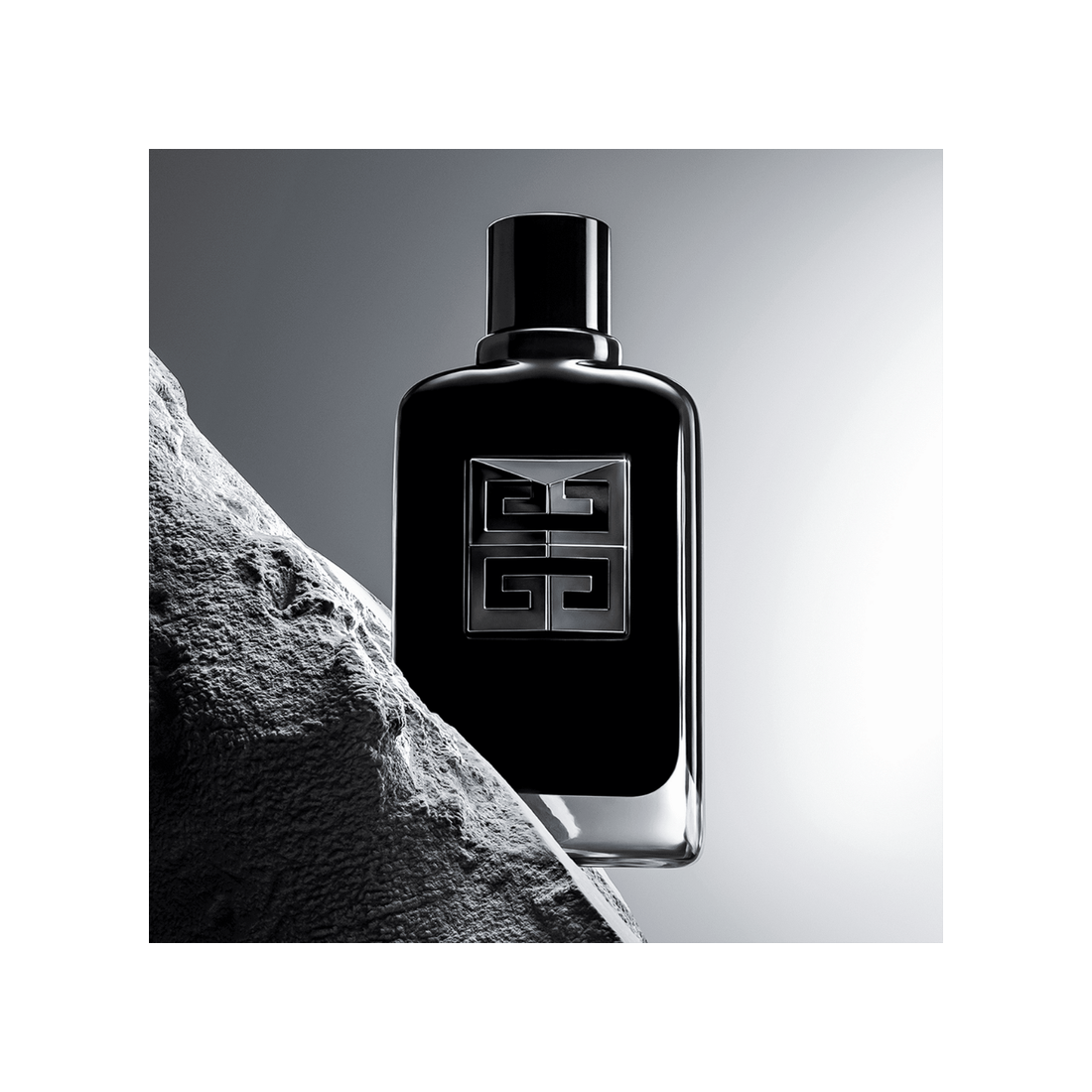 Givenchy Gentleman Society Extreme EDP Vaporisateur 60 ml - Parfum Masculin Audacieux et Sophistiqué